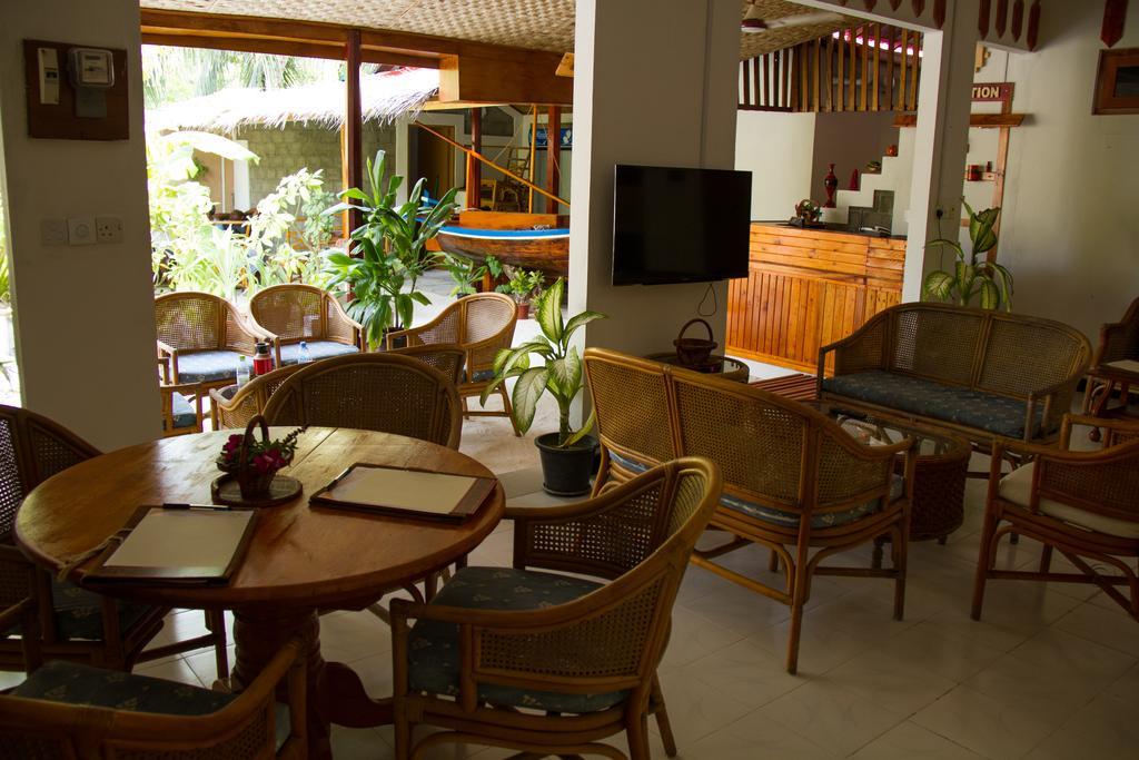 Alvi Star Inn Thulhaadhoo Esterno foto
