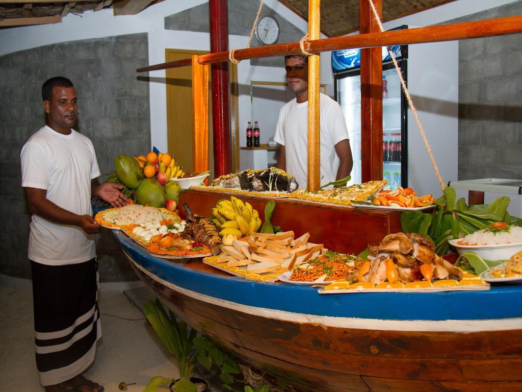 Alvi Star Inn Thulhaadhoo Esterno foto