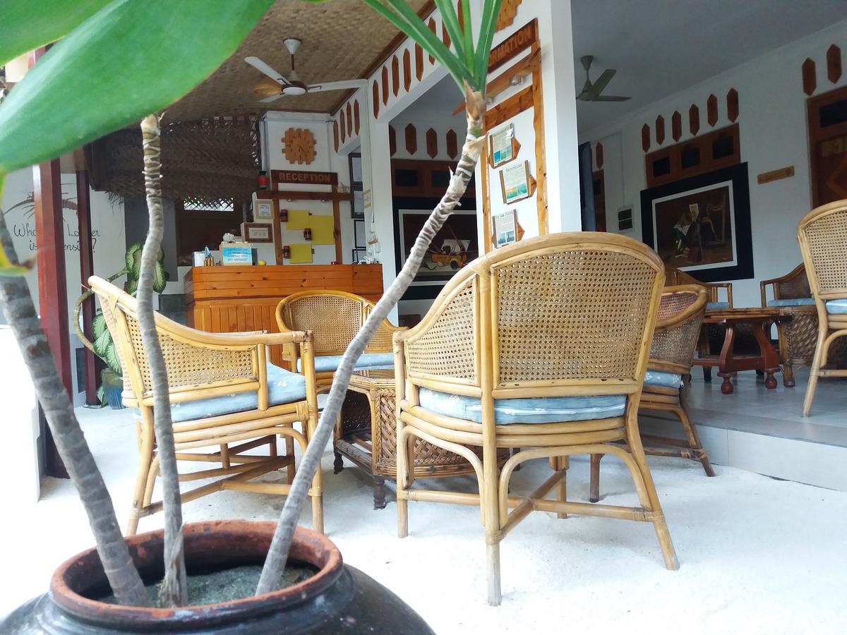 Alvi Star Inn Thulhaadhoo Esterno foto