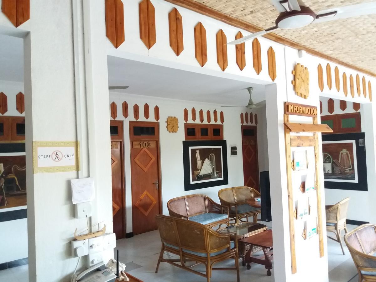 Alvi Star Inn Thulhaadhoo Esterno foto