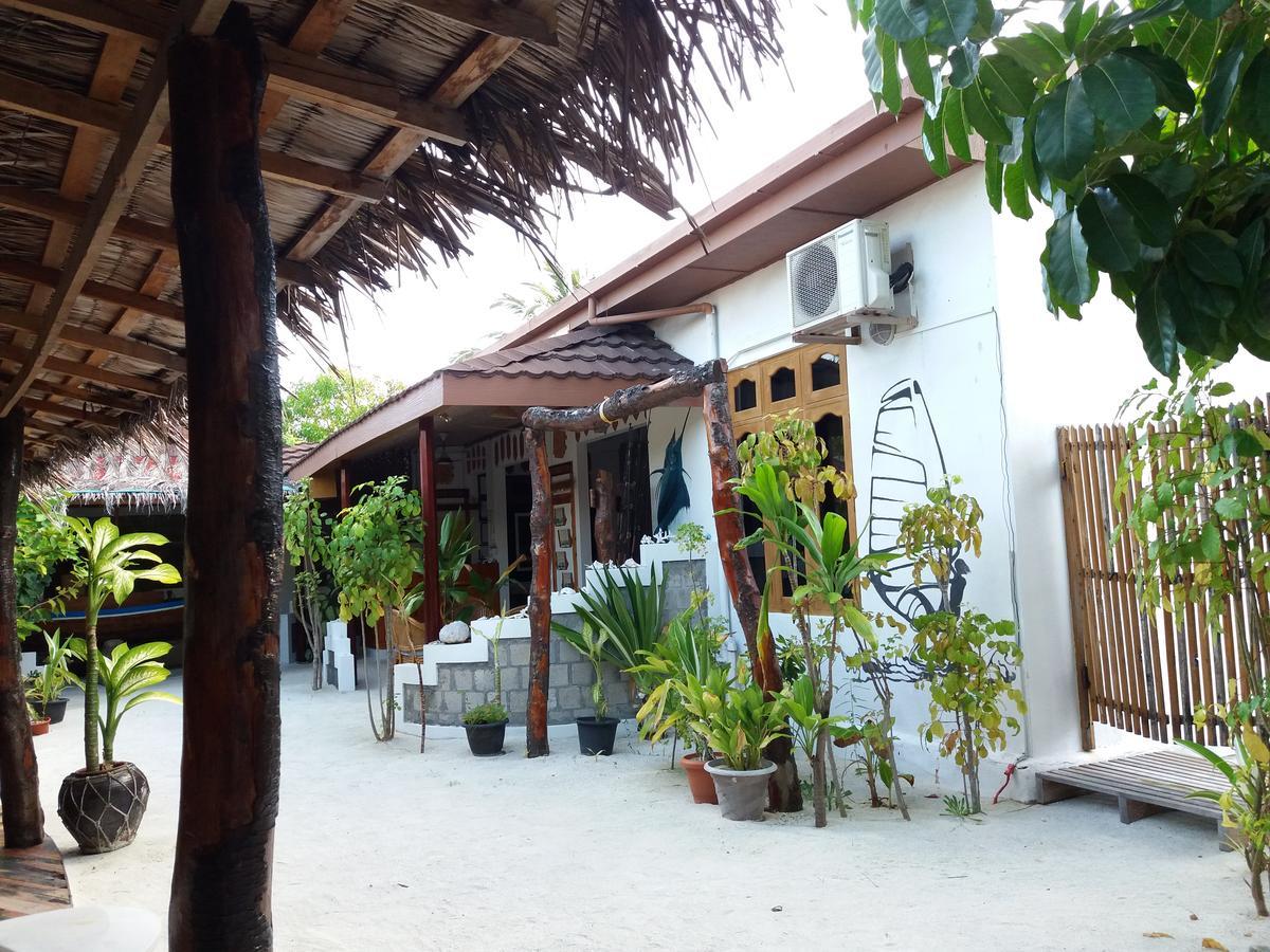 Alvi Star Inn Thulhaadhoo Esterno foto