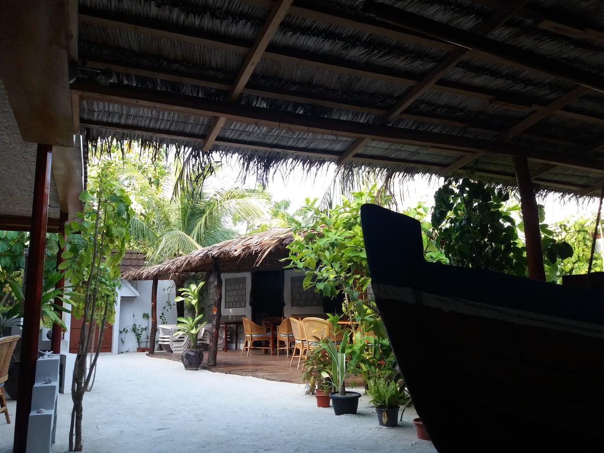 Alvi Star Inn Thulhaadhoo Esterno foto
