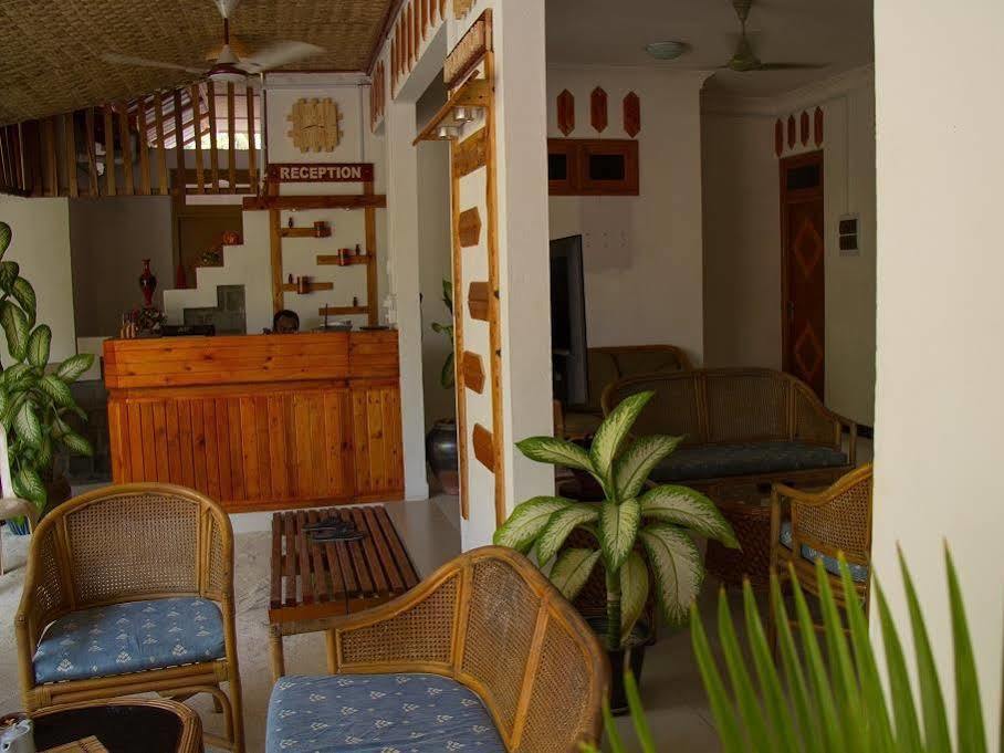 Alvi Star Inn Thulhaadhoo Esterno foto